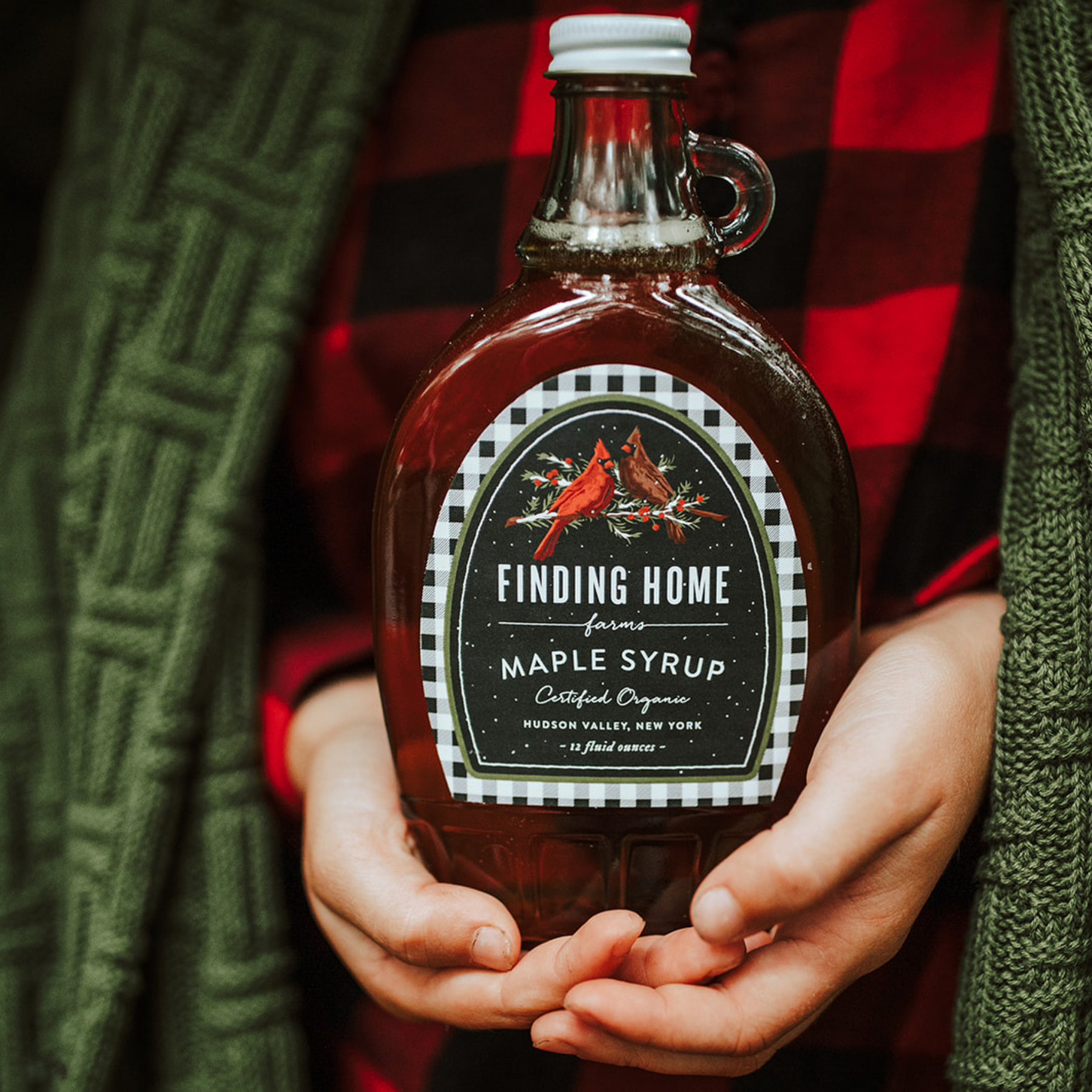 https://findinghomefarms.com/cdn/shop/products/FindingHomeFarmsHudsonValleyOrganicMapleSyrup.png?v=1698775527